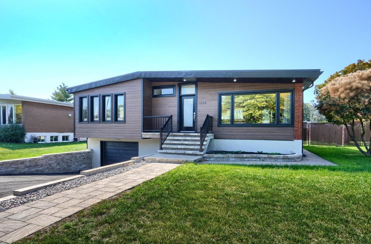 Maison rénovée avec fenêtres neuves